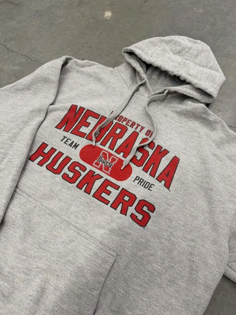 Vintage 00s TSI Sportswear Nebraska Huskers Grey & Red Graphic Hoodie Size L